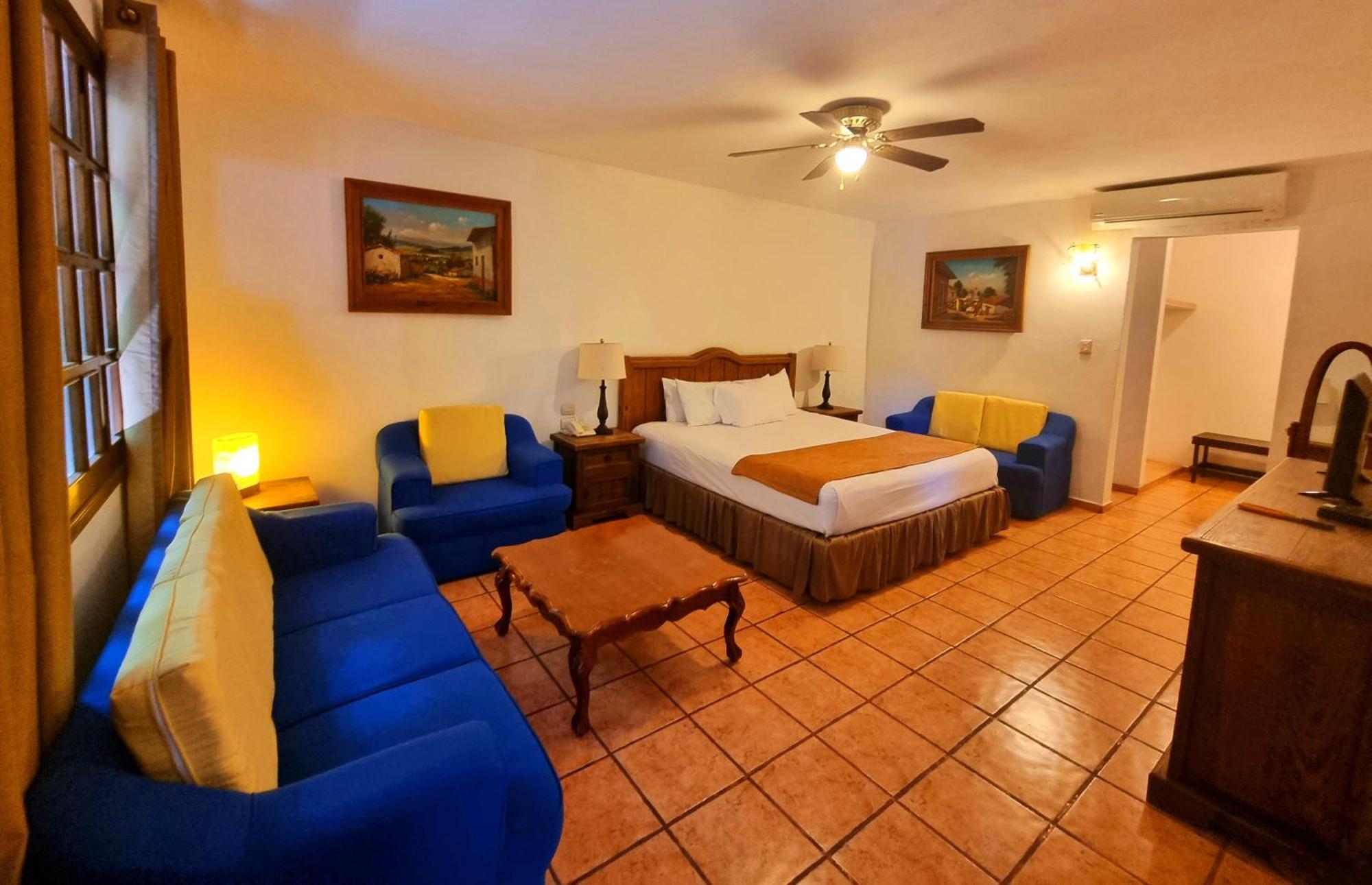 Hotel Holly Мерида Экстерьер фото