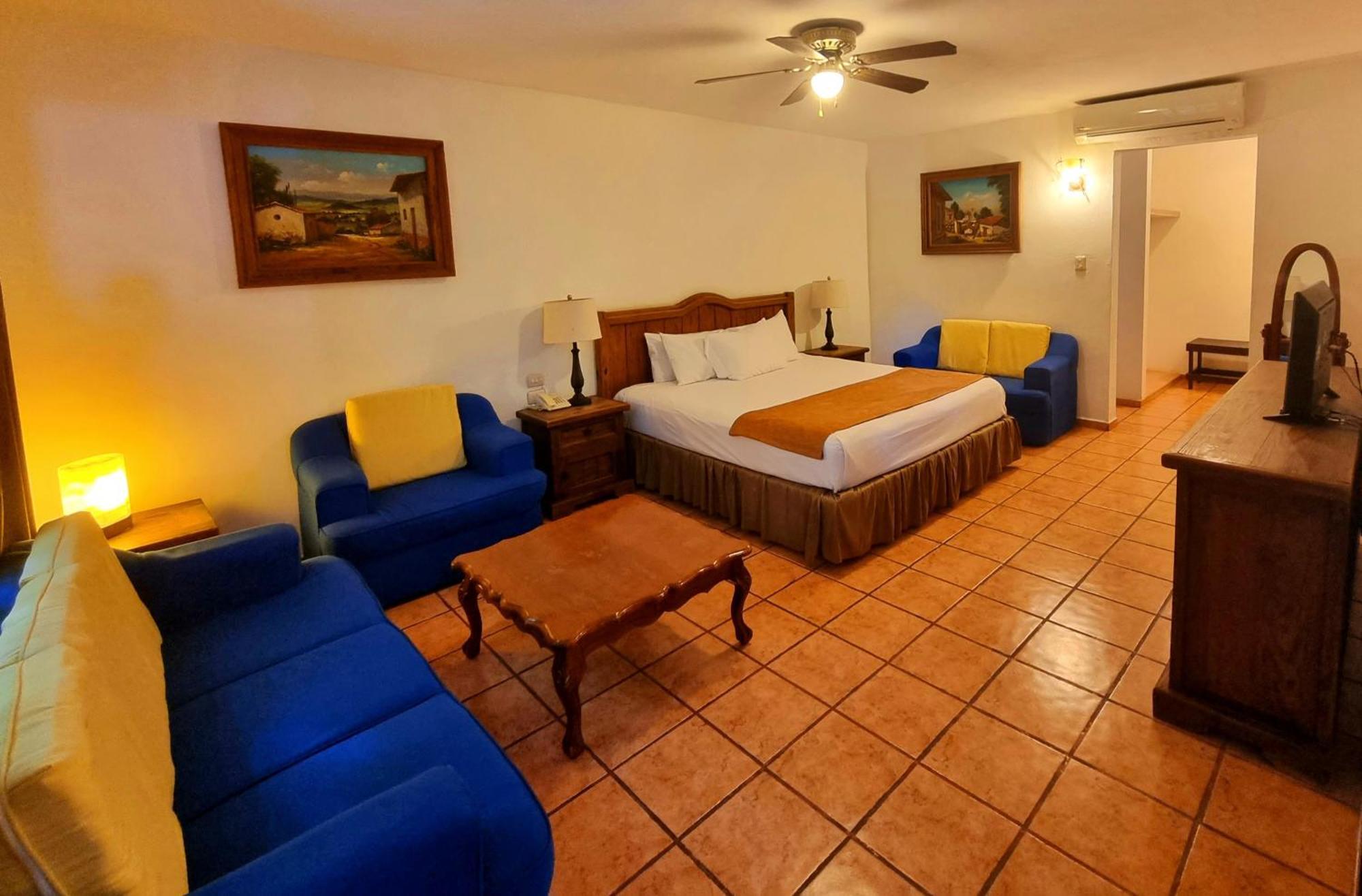 Hotel Holly Мерида Экстерьер фото